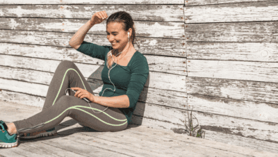 Can you wear linen with yoga pants in summer